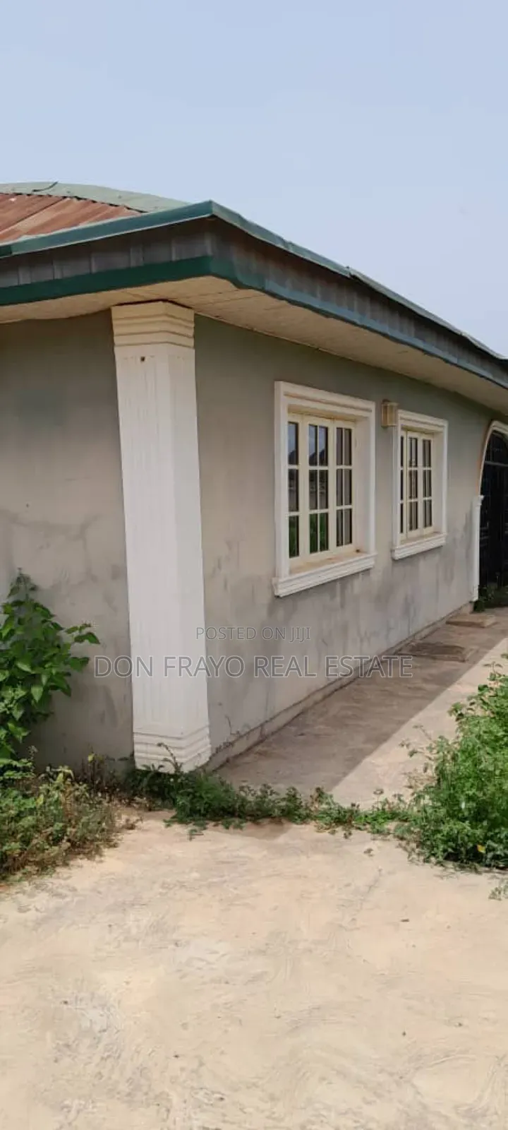 3bdrm Bungalow in Royal Estate, Akala Express for sale