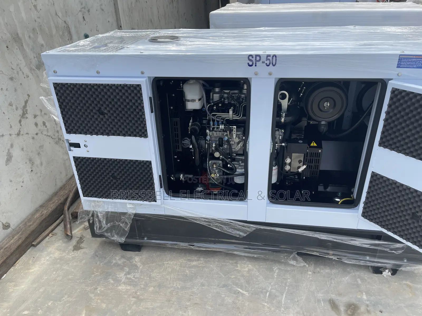 Original England Perkins Soundproof Diesel Generator 50kva