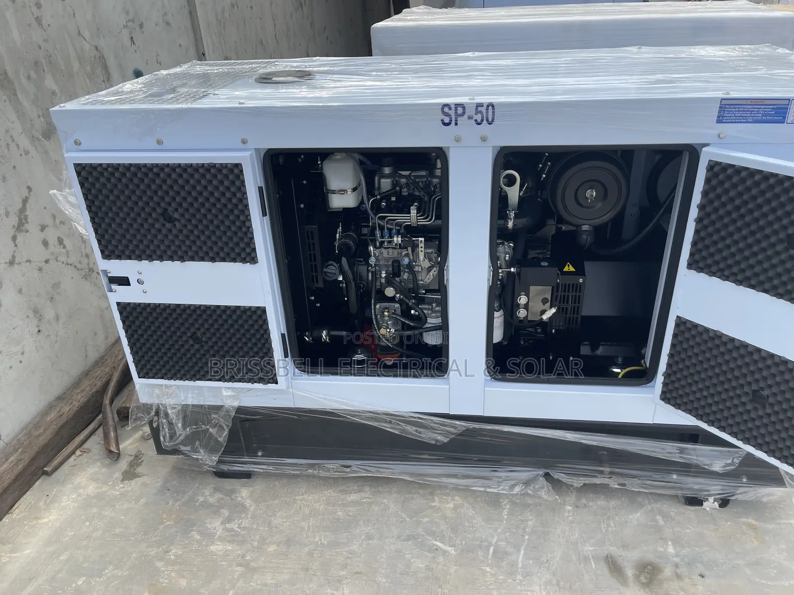 Original England Perkins Soundproof Diesel Generator 50kva
