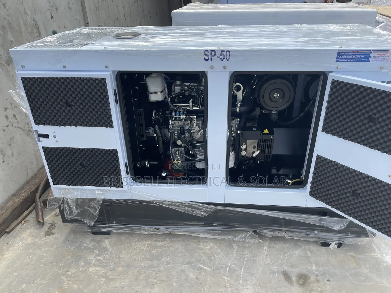 Original England Perkins Soundproof Diesel Generator 50kva