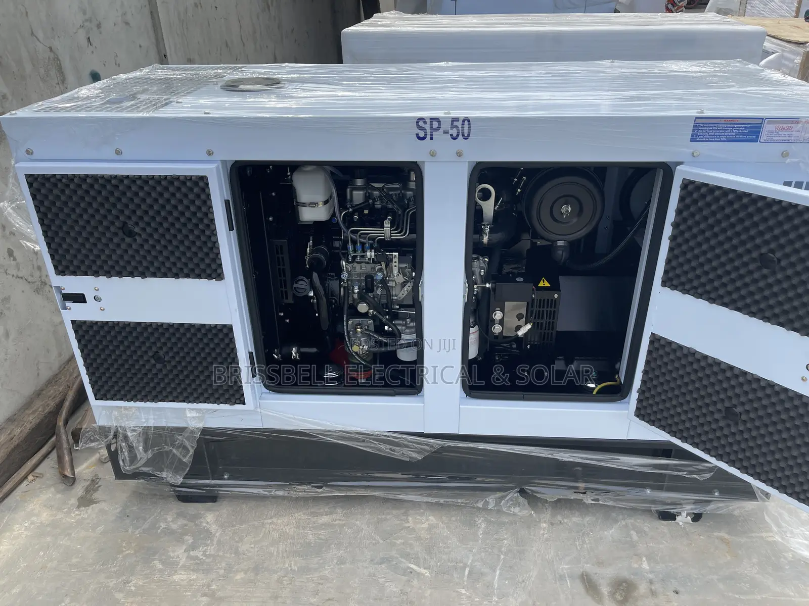 Original England Perkins Soundproof Diesel Generator 50kva