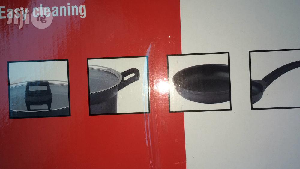 Germny Set Of Pot With Sources Pan