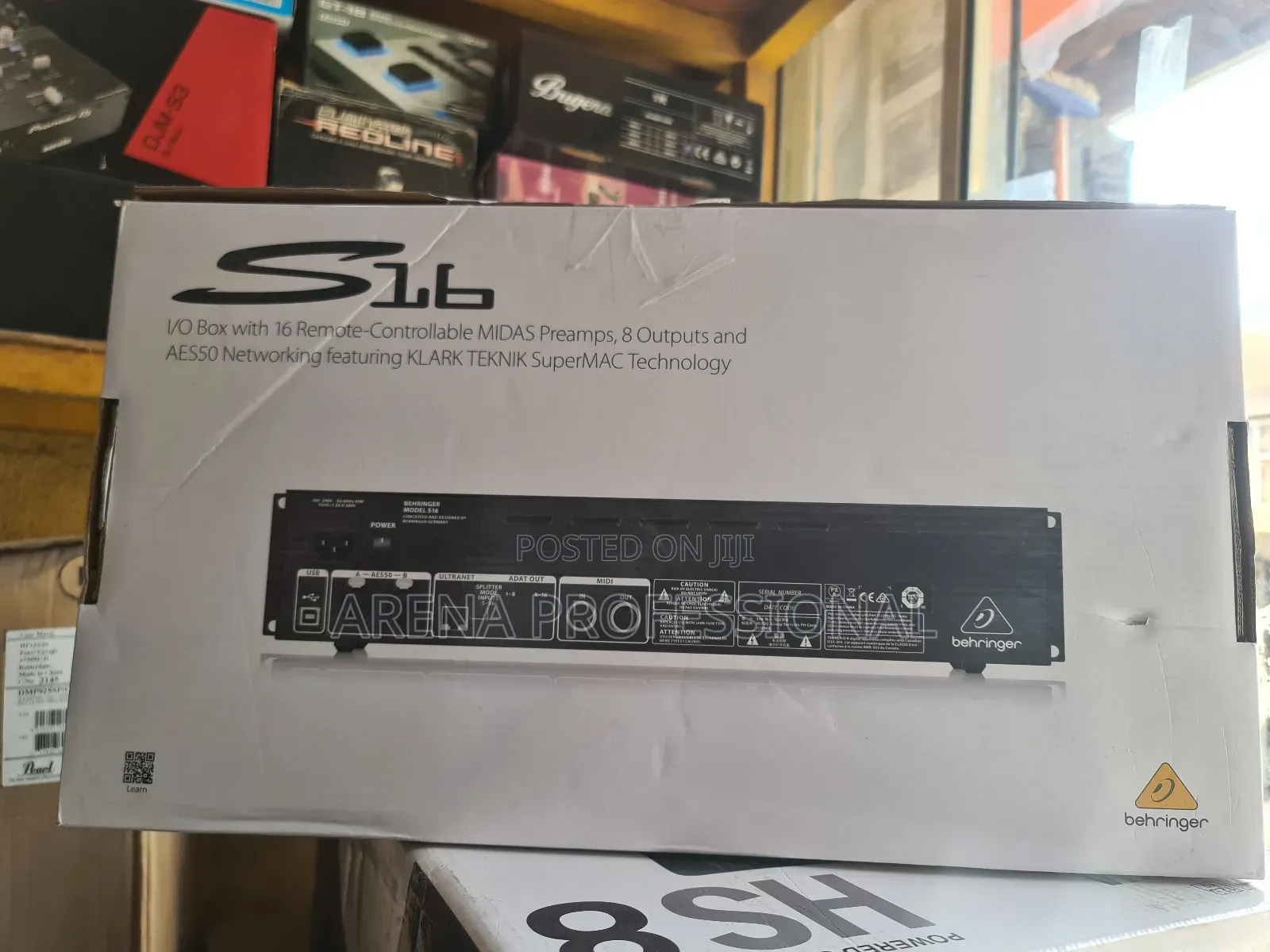 Behringer S16 Stage Box