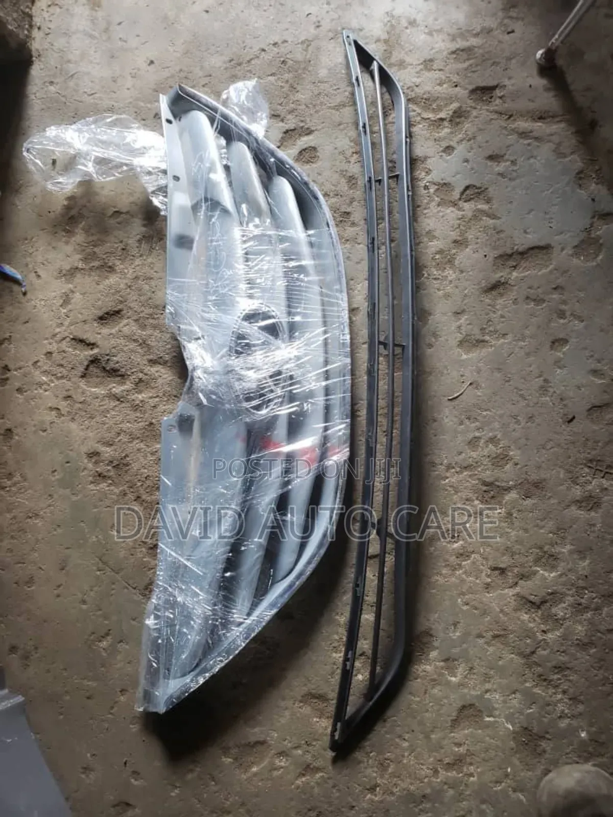 Front Grille Hyundai Sonata 2012