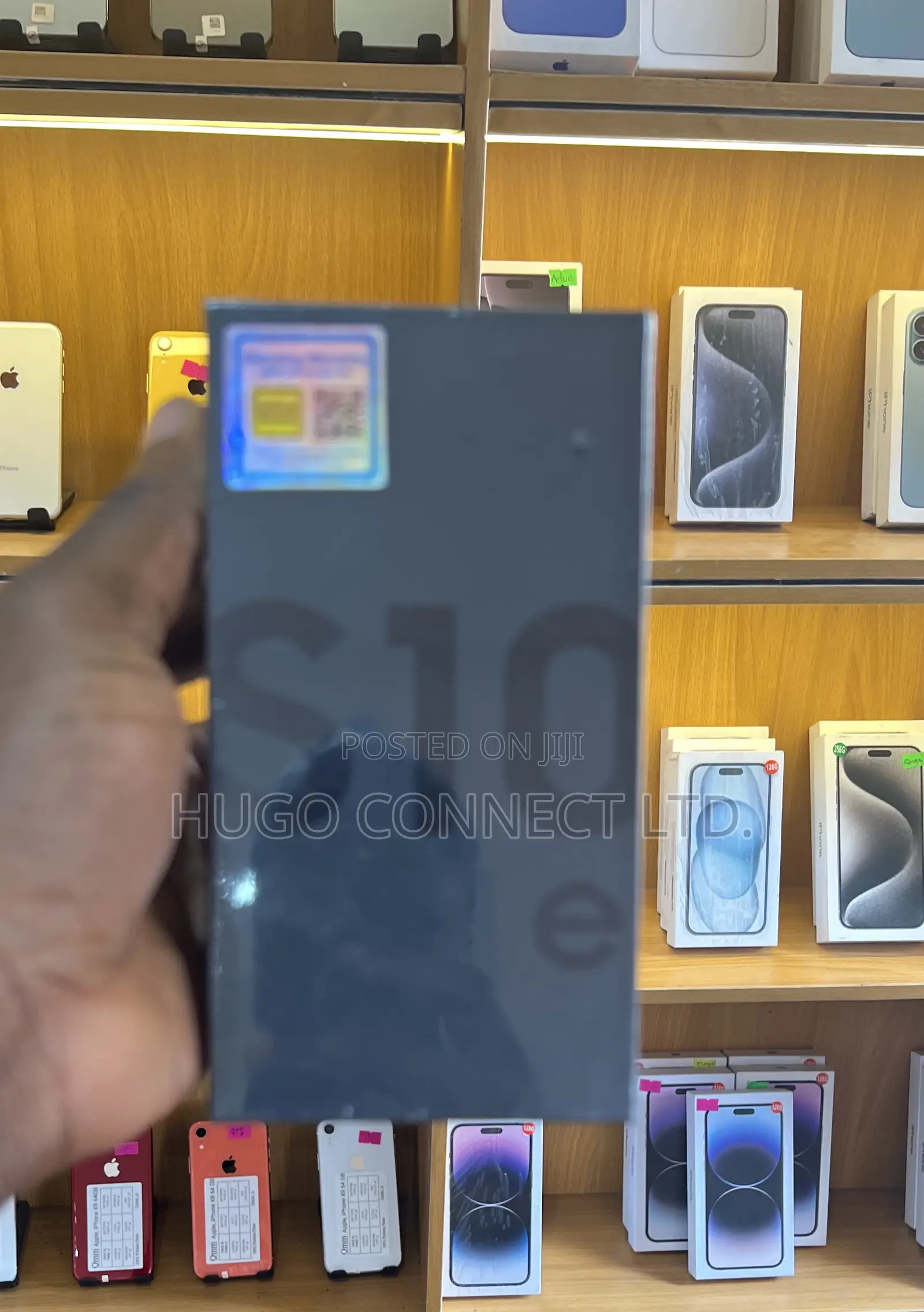 New Samsung Galaxy S10e 128 GB Black