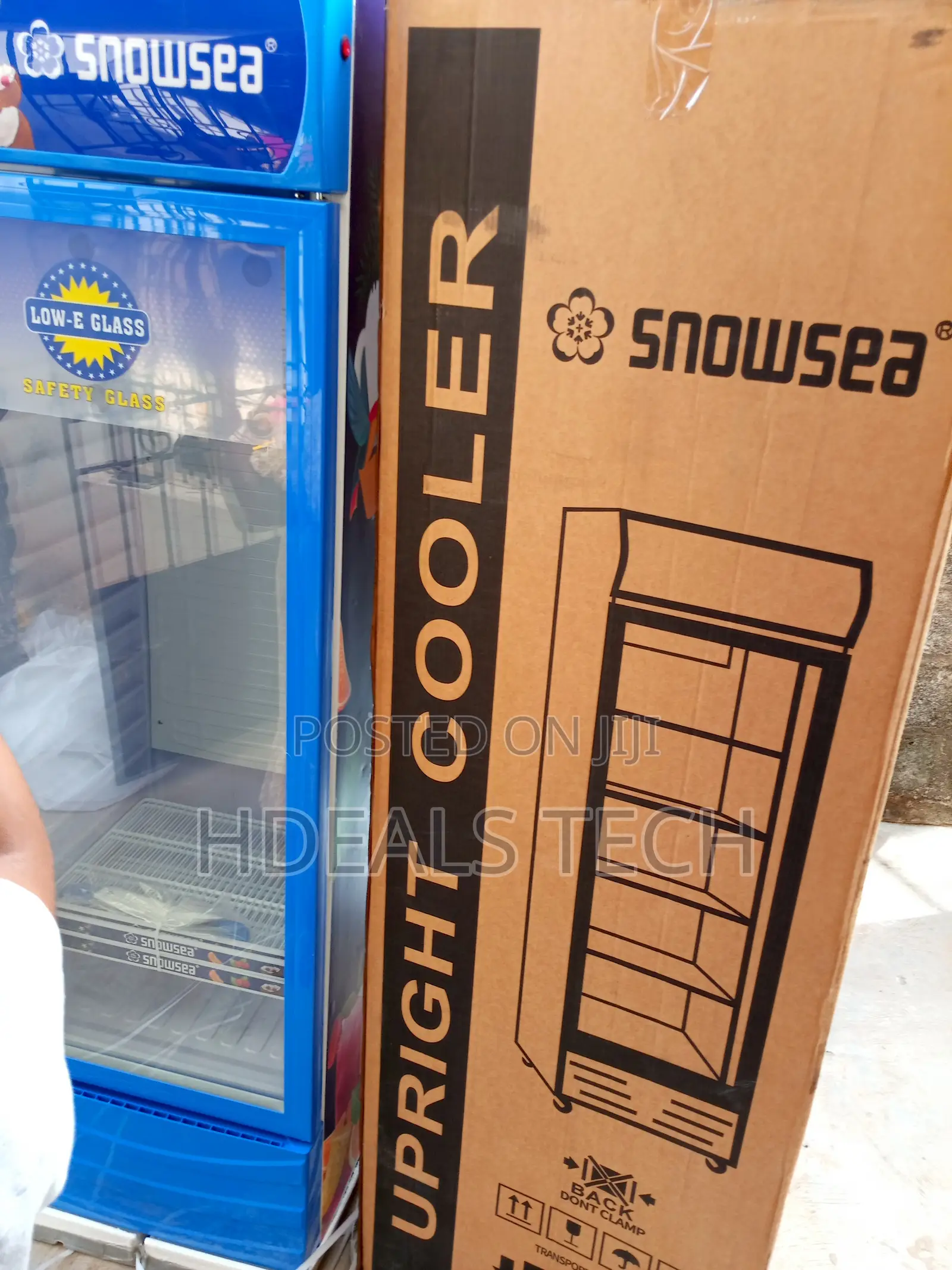 Snowsea Lc-400w - Upright Fridge With Clean Lines