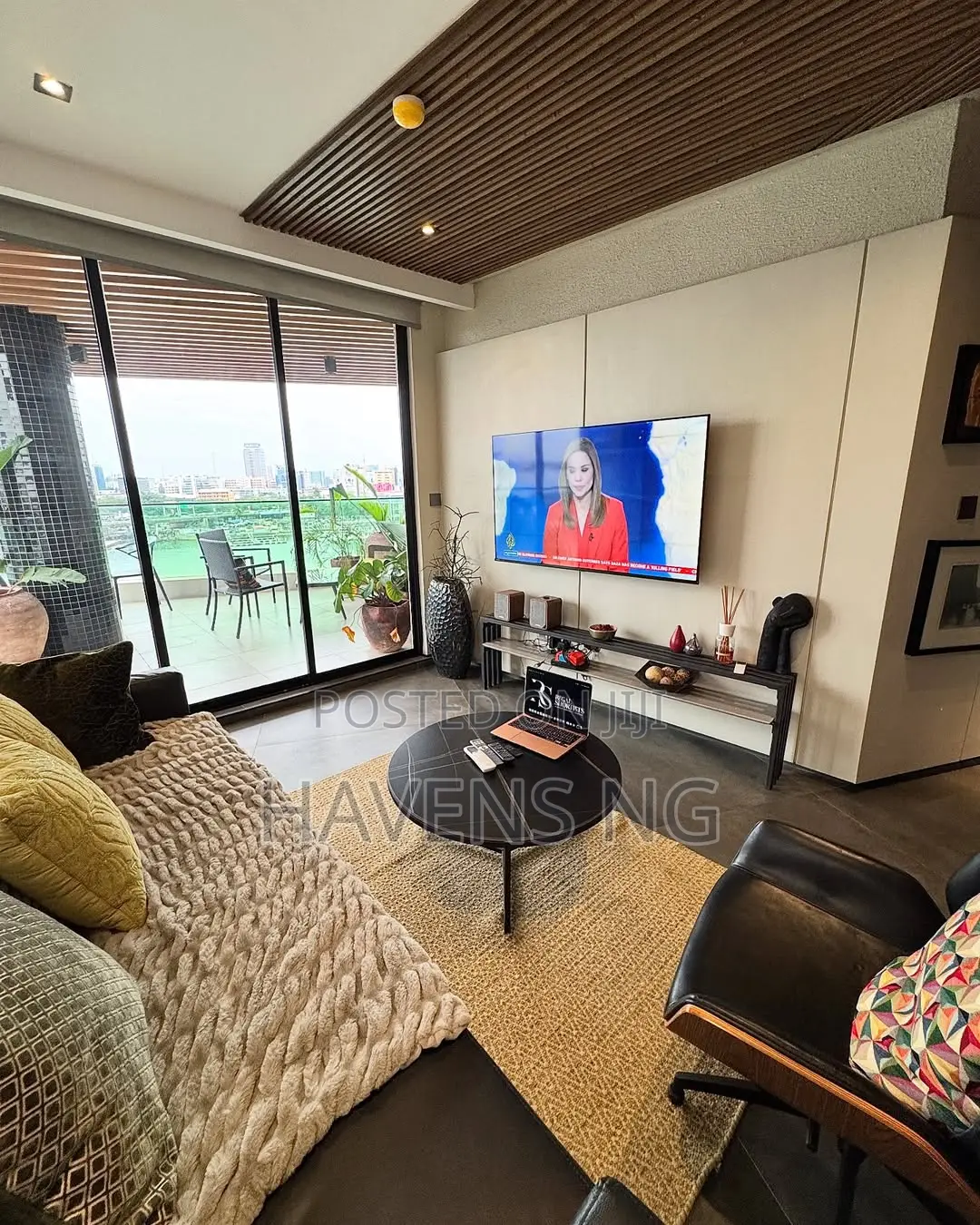 1 Bedroom Apartment With City Sea View