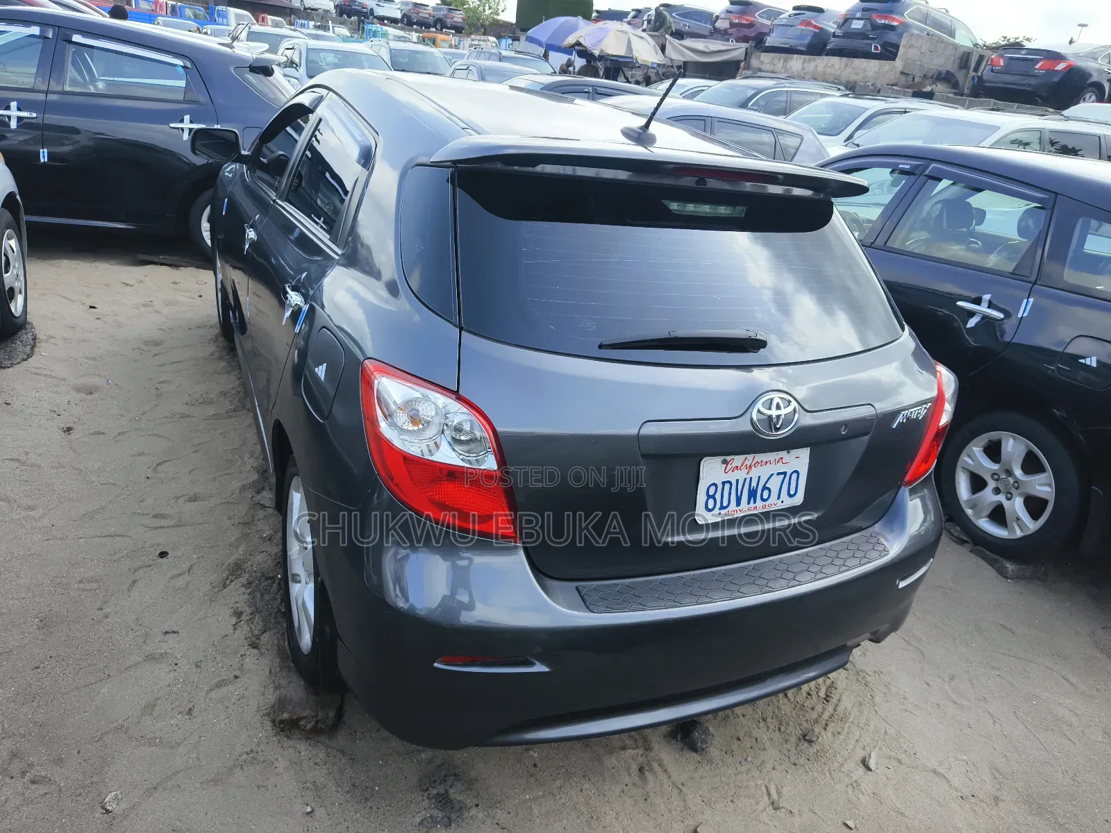 Toyota Matrix L Hatchback FWD (1.8L 4cyl 5M) 2013 Gray