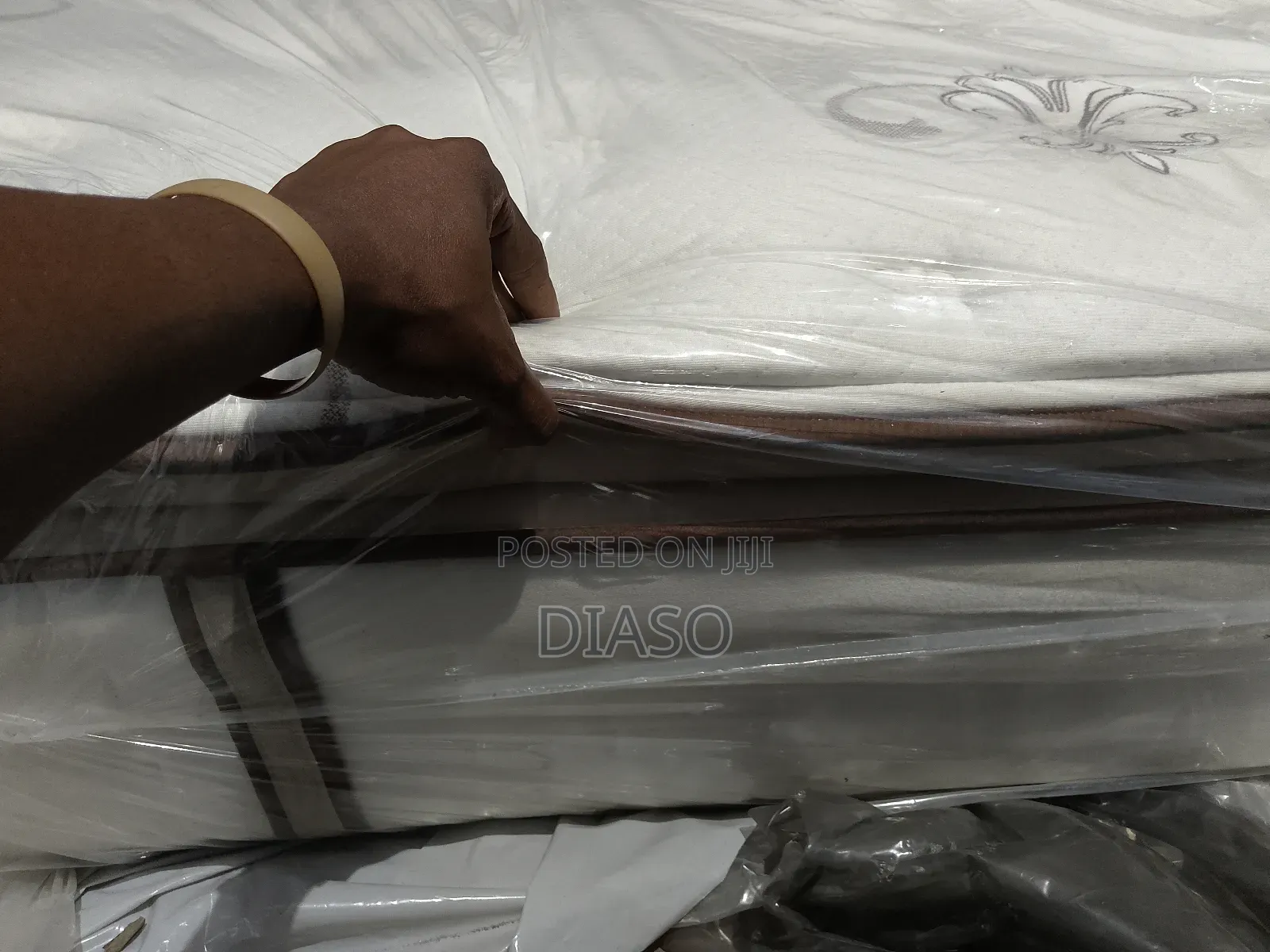 Order for Your Affordable Canadian Mattress Get 1 Pillow