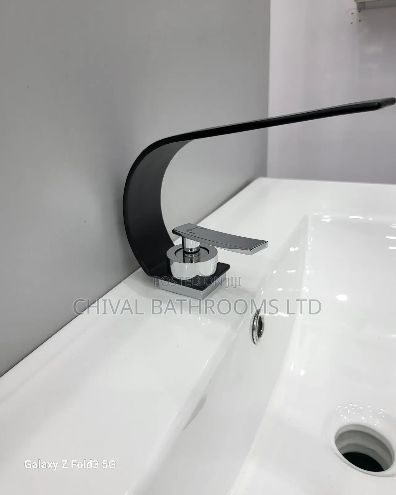 Bbasin Mixer Black and Chrome