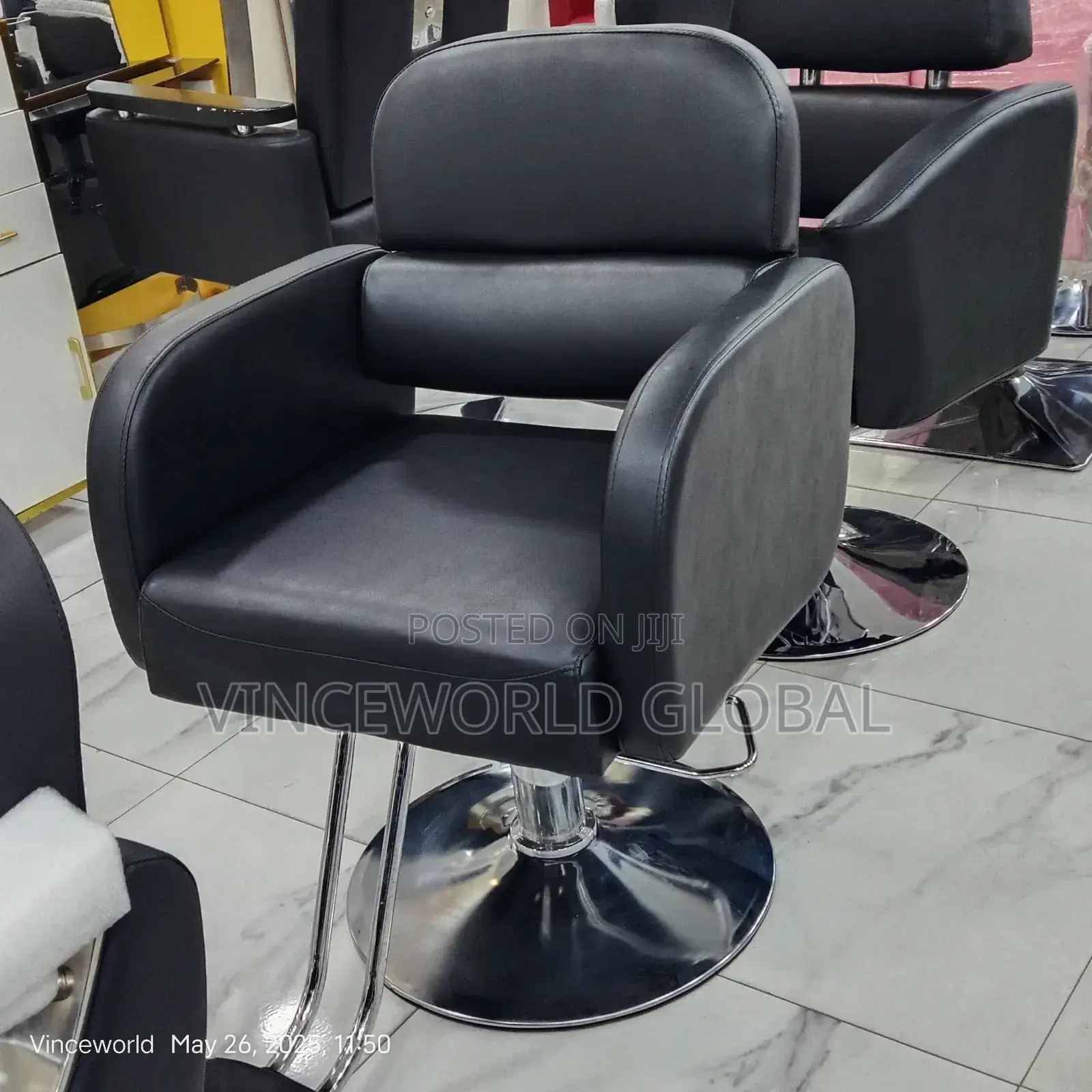 Salon Chair 818 Black