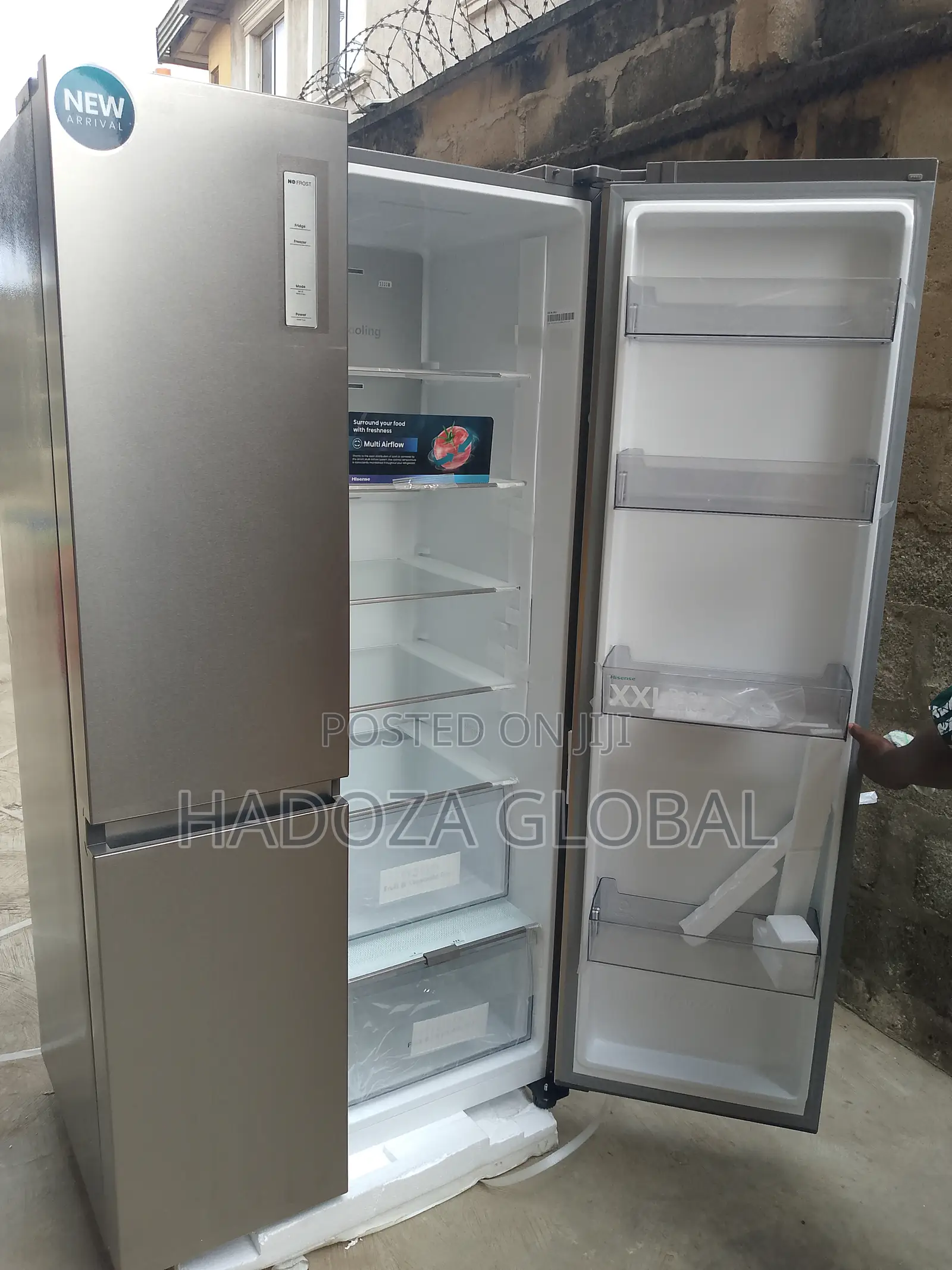 Hisense Dual Compartment Refrigerator 634 L - Rs-87ws