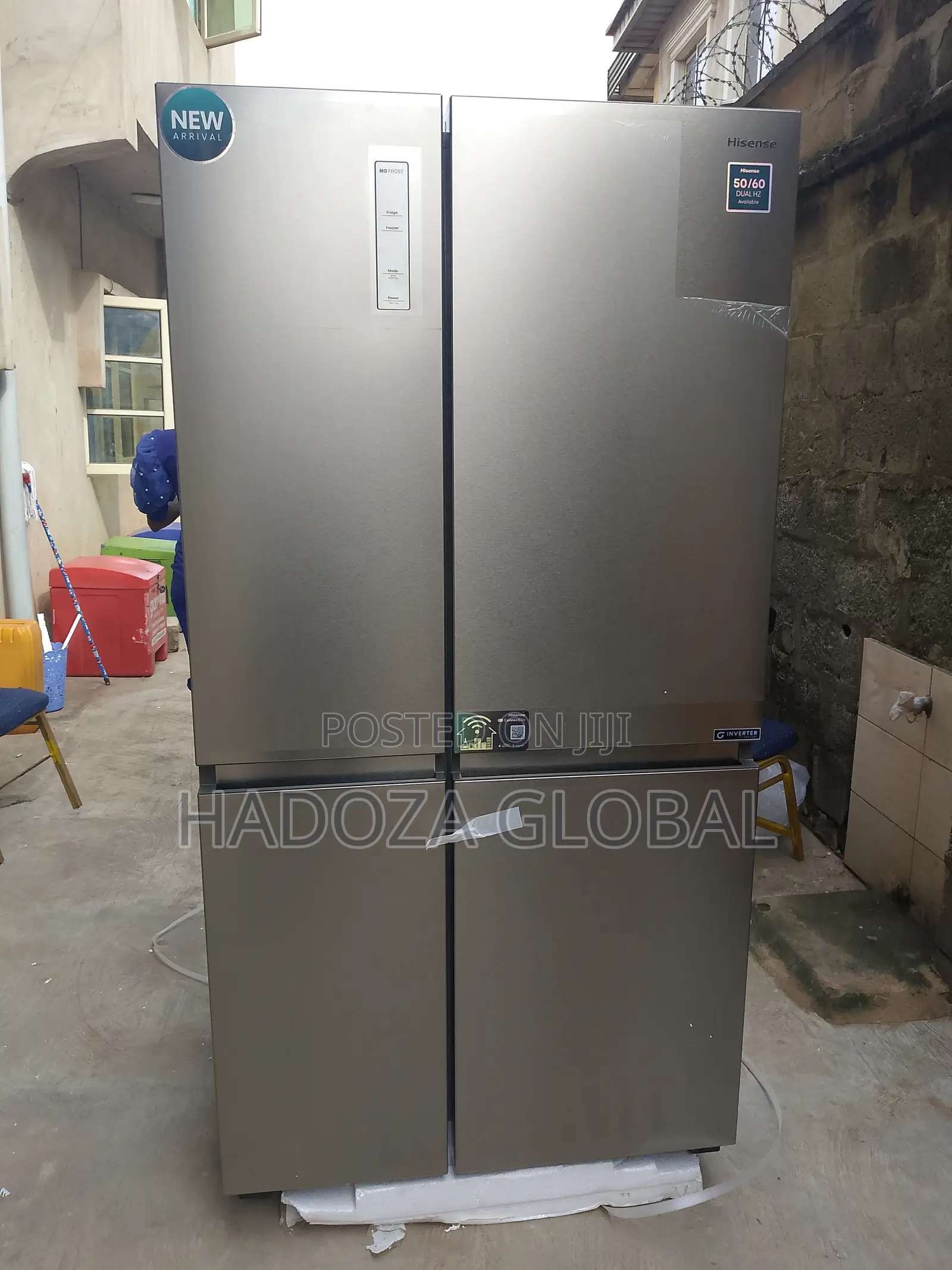 Hisense Dual Compartment Refrigerator 634 L - Rs-87ws