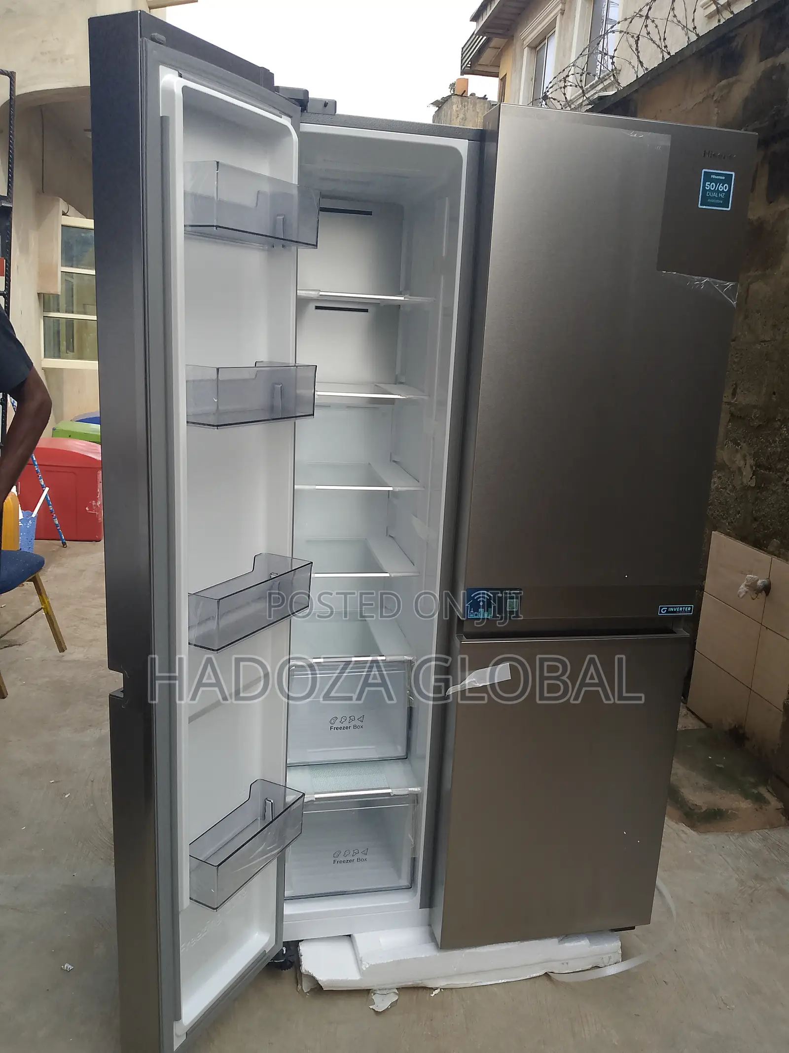 Hisense 634 L Dual Door Layout Refrigerator