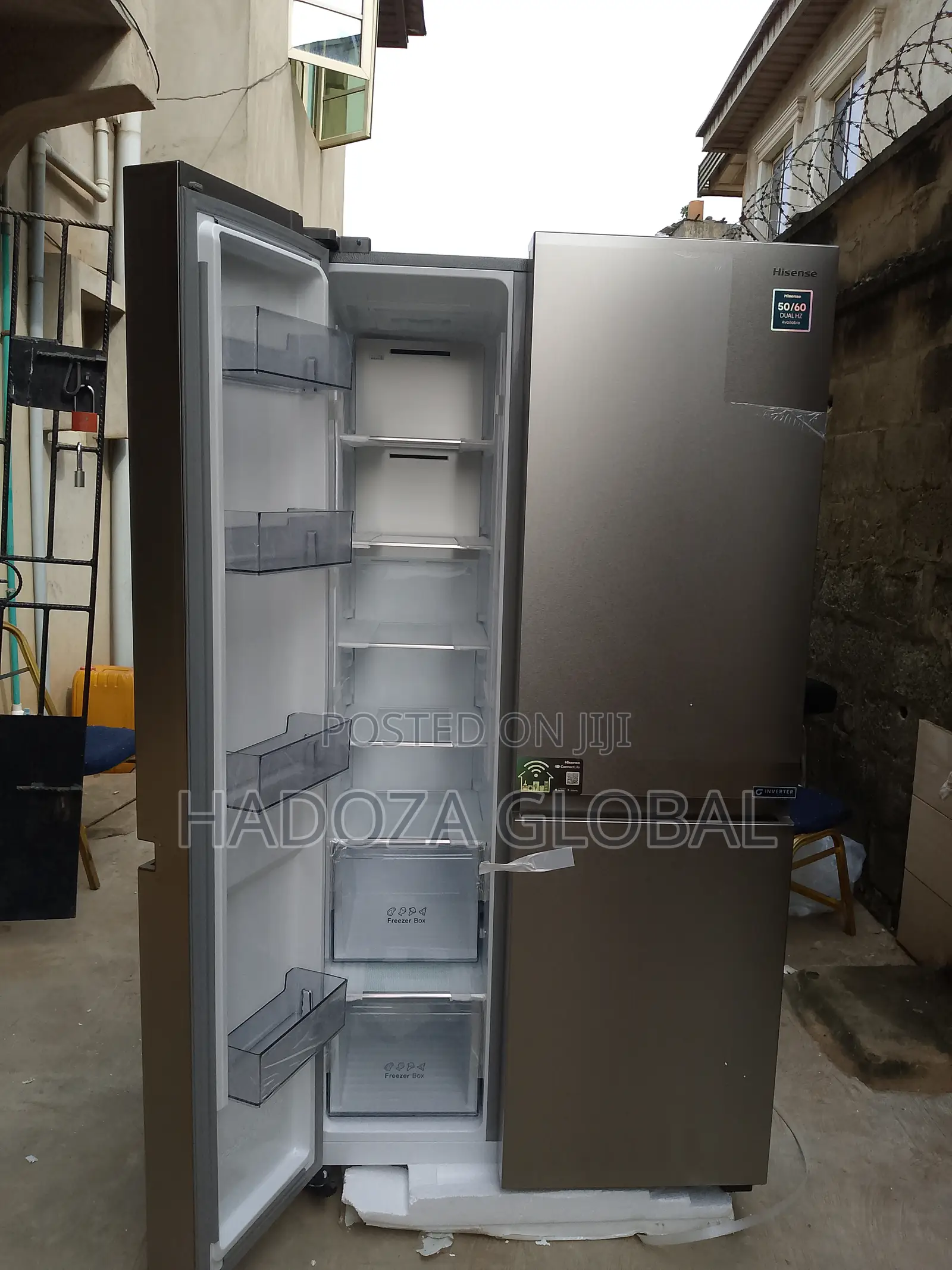 Twin Compartment Refrigerator - Hisense 643 L Rs-87ws