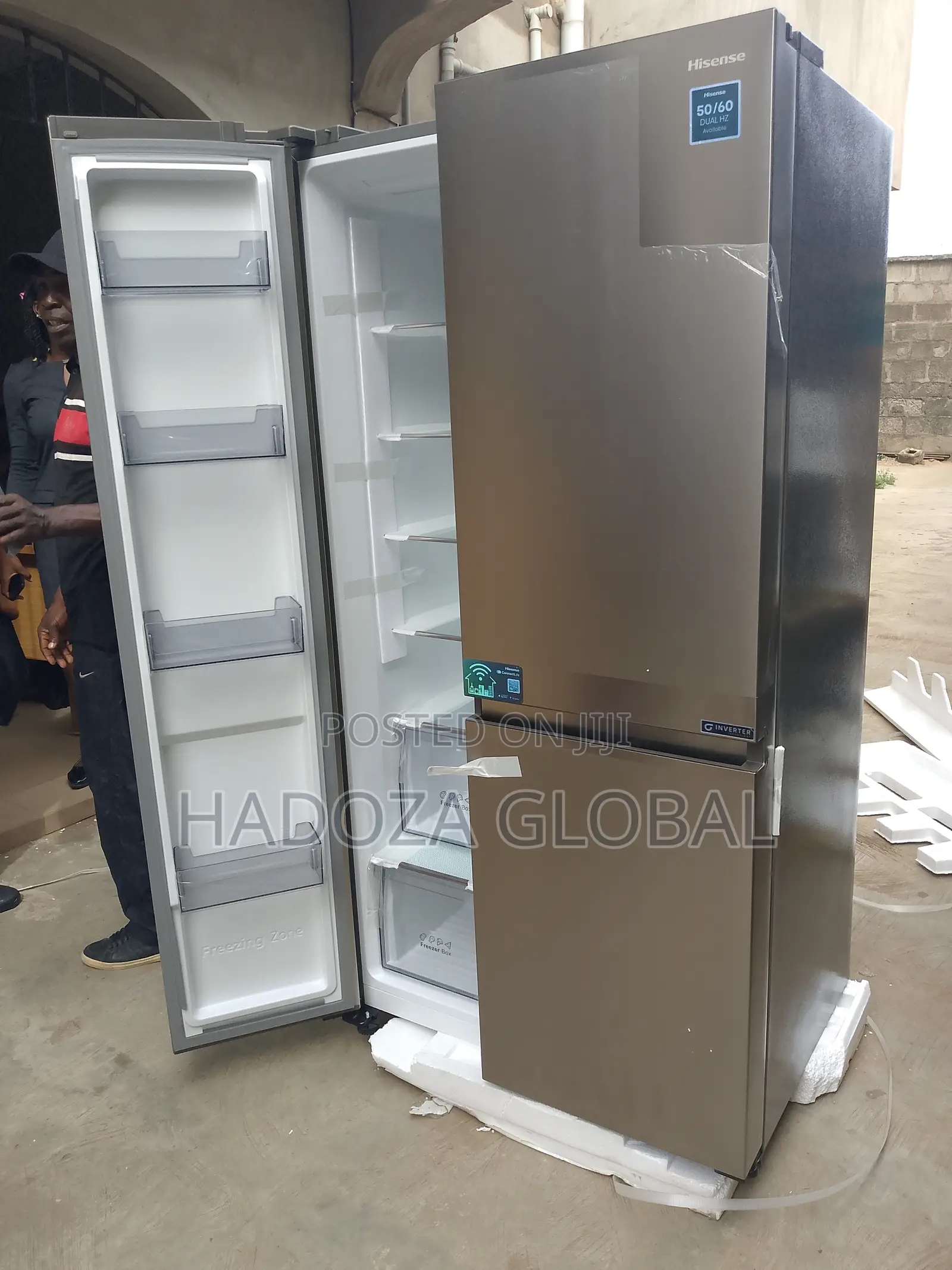 Hisense Double Door 634 L Refrigerator Rs-87ws