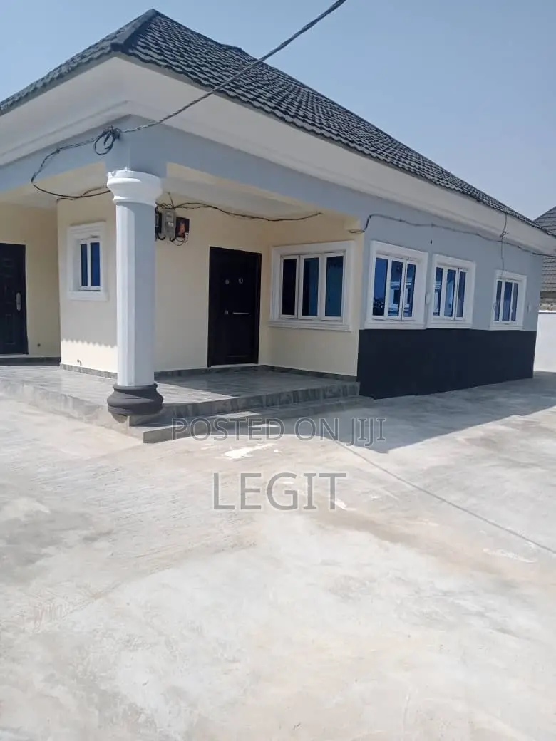 3bdrm Bungalow in Lugbe District for sale