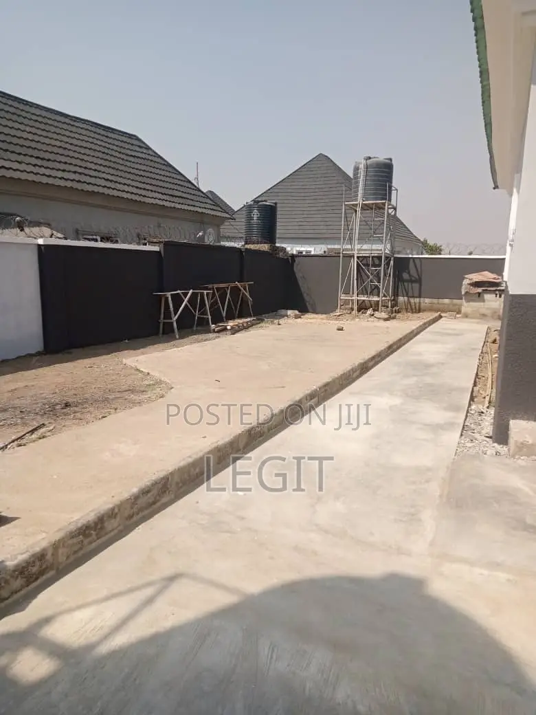 3bdrm Bungalow in Lugbe District for sale