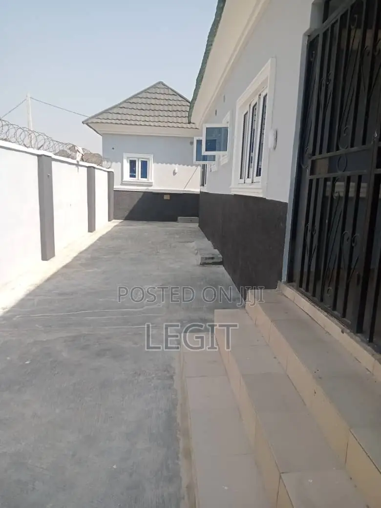 3bdrm Bungalow in Lugbe District for sale