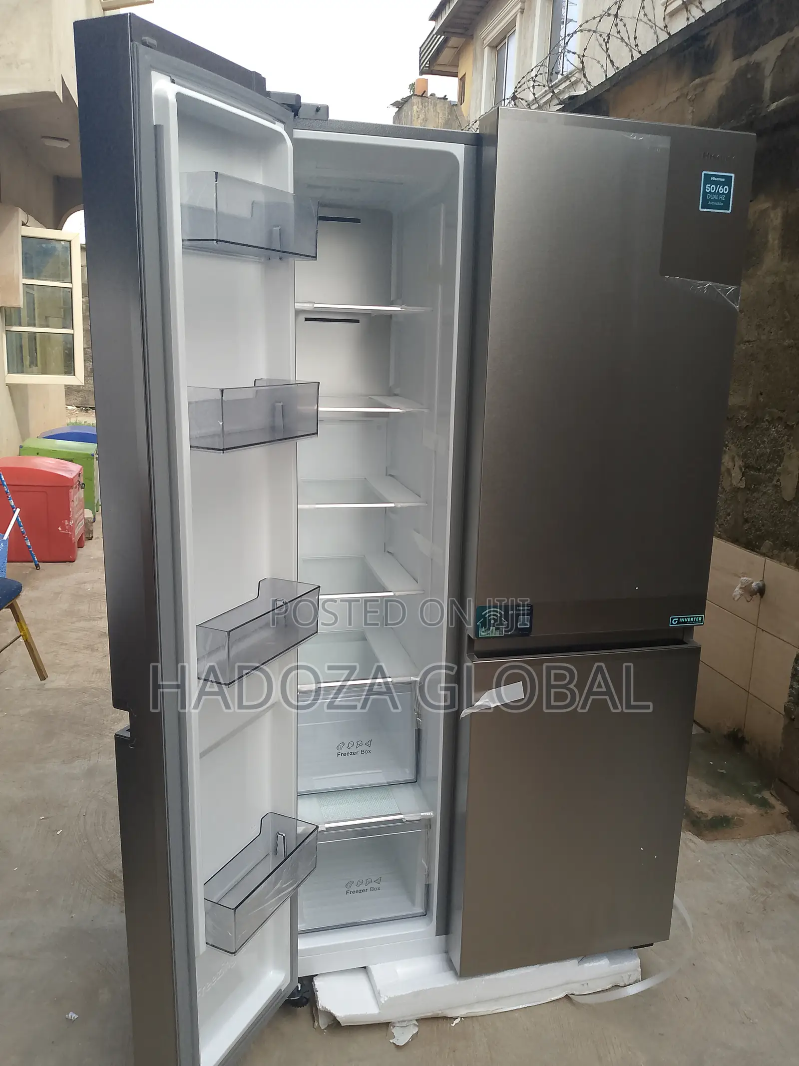 Hisense Dual Compartment 634 L Side-by-side Smart Fridge