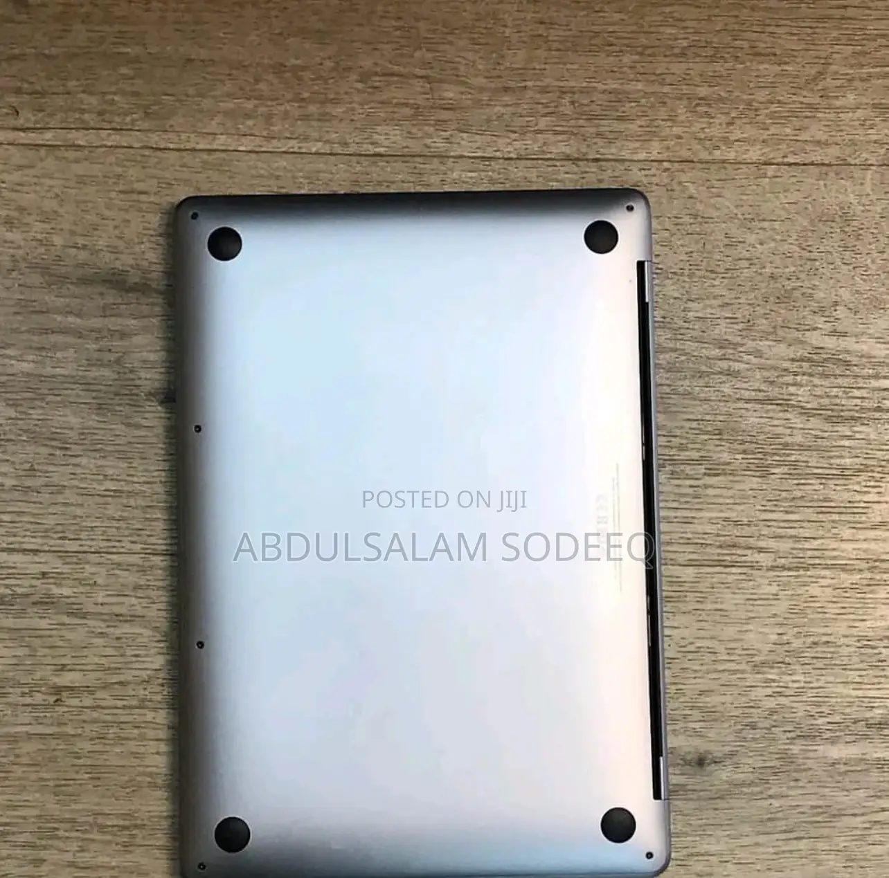 Laptop Apple MacBook Pro 2022 M2 8GB Apple M2 SSD 256GB