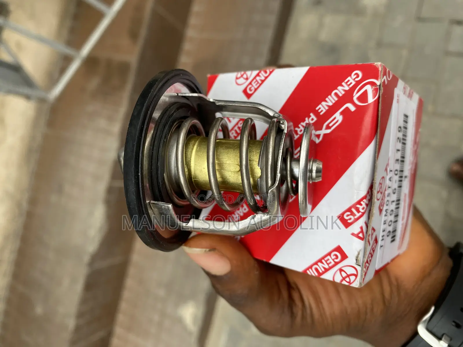 Thermostat for Toyota Camry 2.4 Corolla,Rx330,Es330,Es350