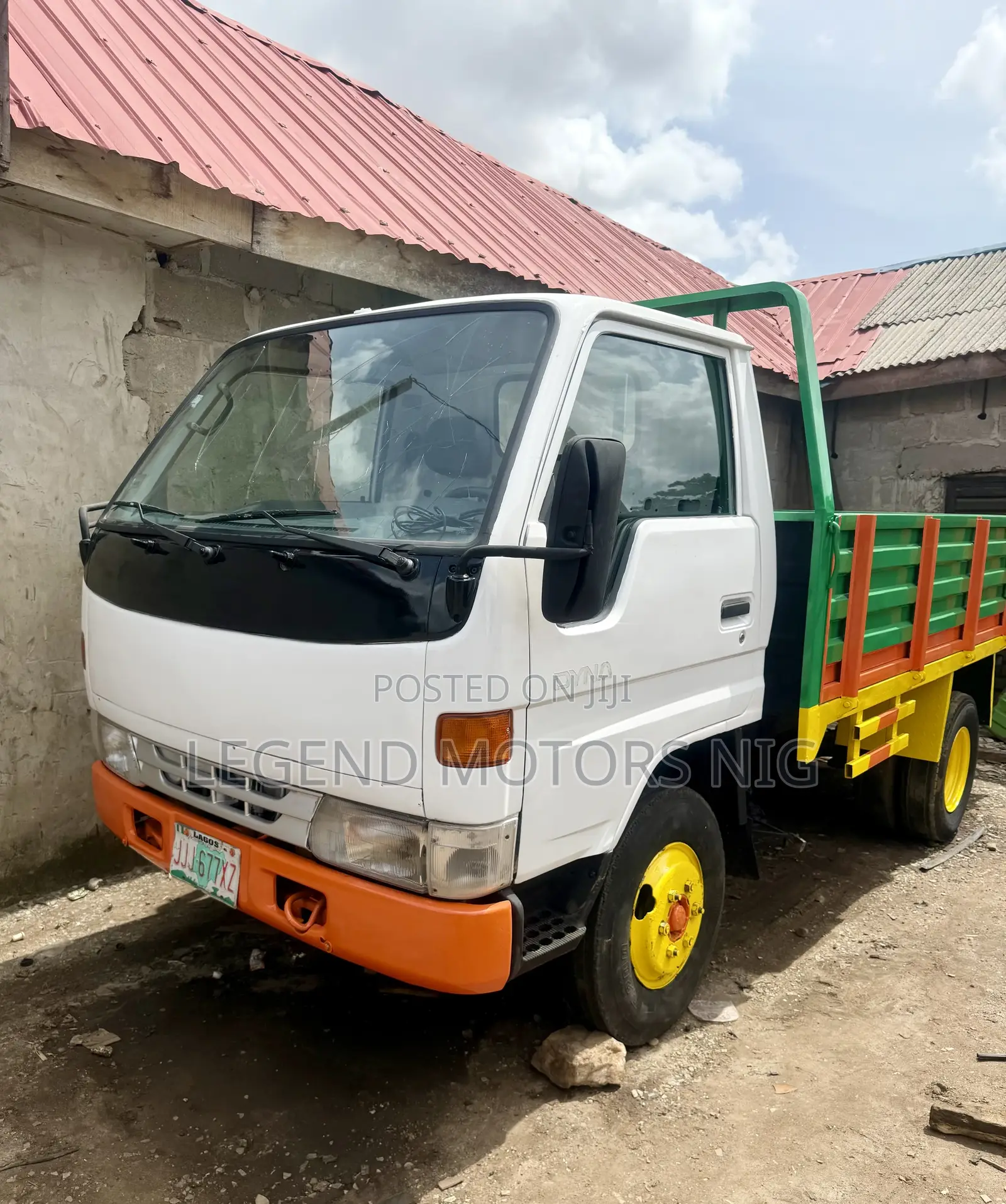 Toyota Dyna 150 Normal Hand 2rz Engine Company Used.