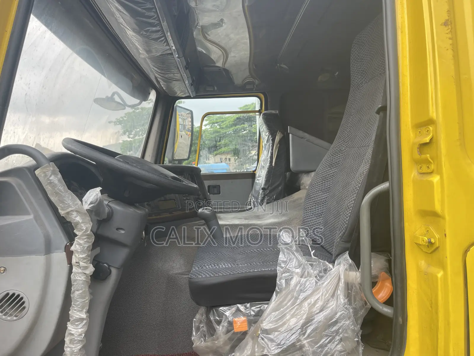 Foreign Used Howo Dump Truck.