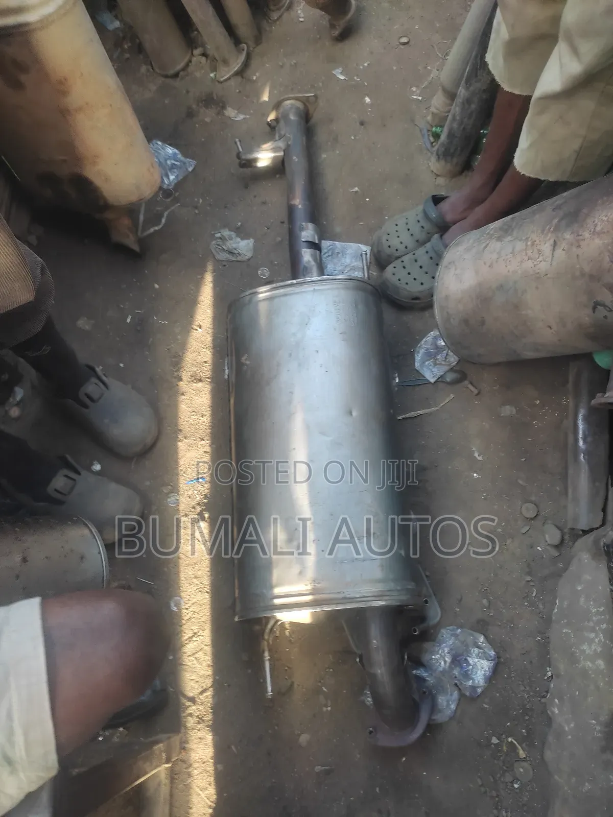 Exhaust Center Pot for Lexus Gx460