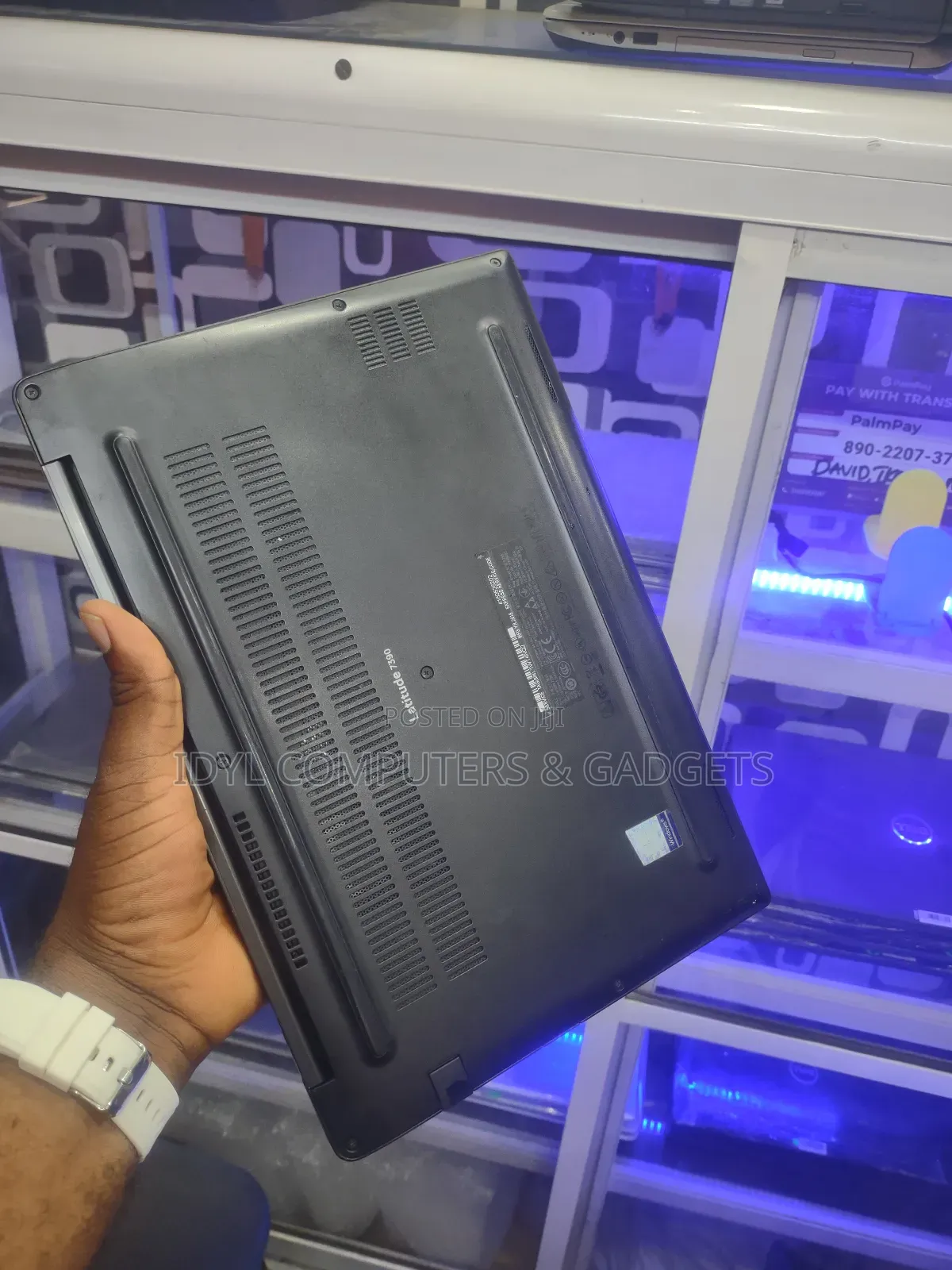 Laptop Dell Latitude 7390 16GB Intel Core I7 SSD 256GB