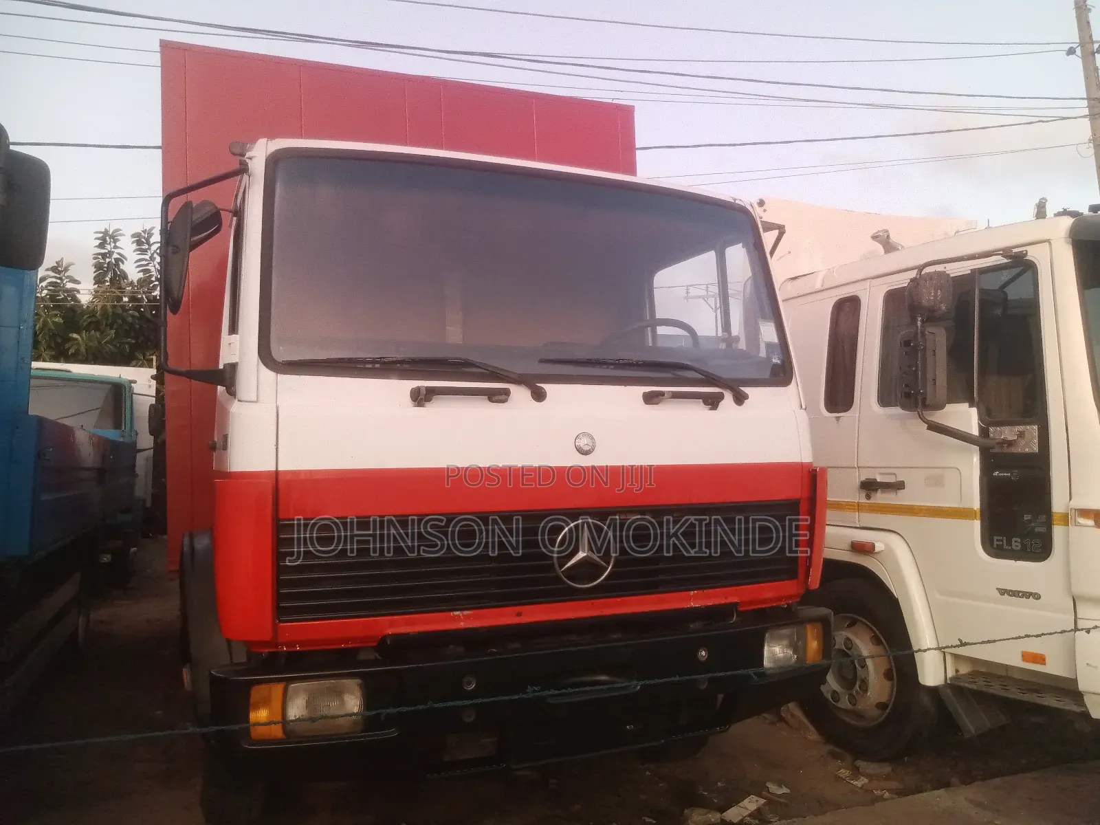814 Mercedes Container Body