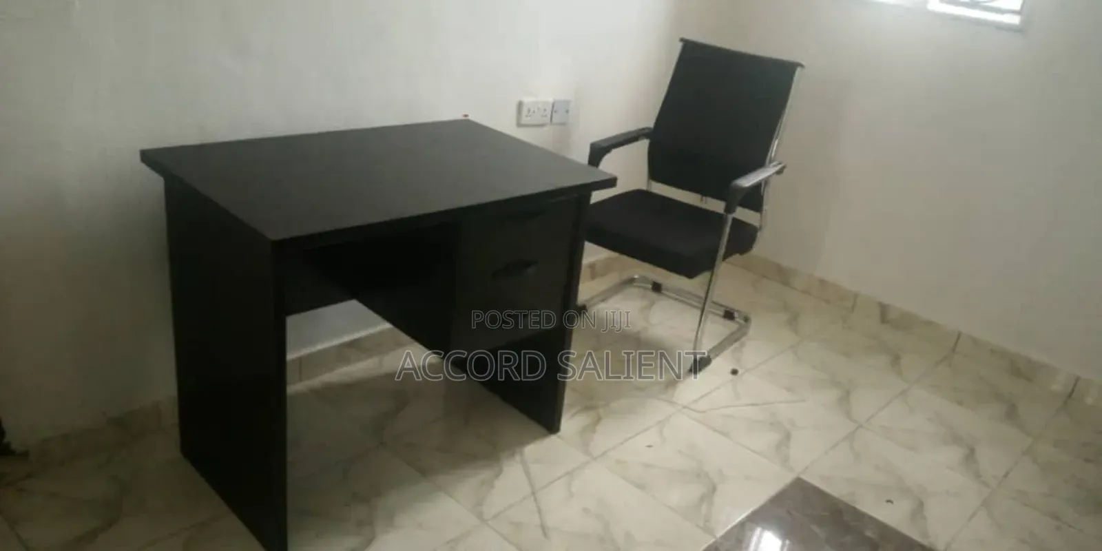 Office Chair and Office Table