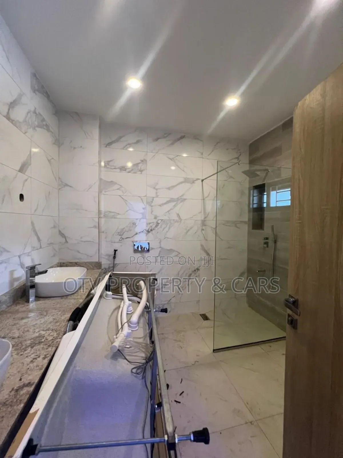 Furnished 4bdrm Townhouse / Terrace in Katampe Extension for rent
