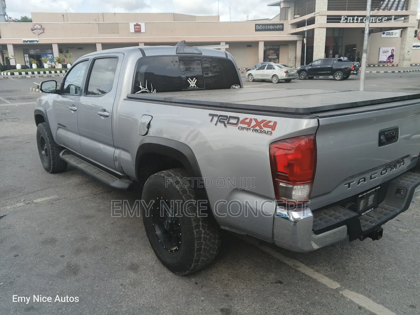Toyota Tacoma TRD Off Road 2017 Silver
