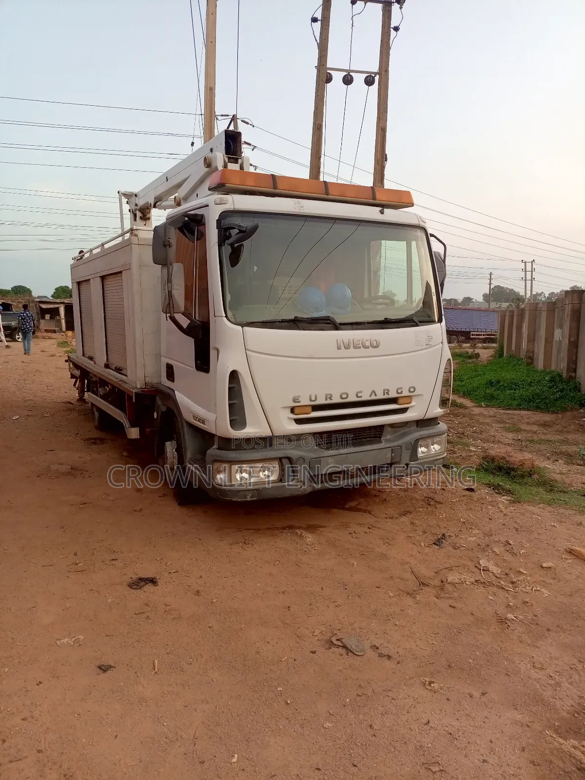 Motorized Manlift for Sale