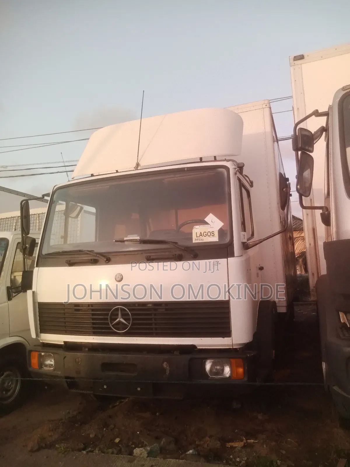Mercedes Benz 814 Truck 1998 White