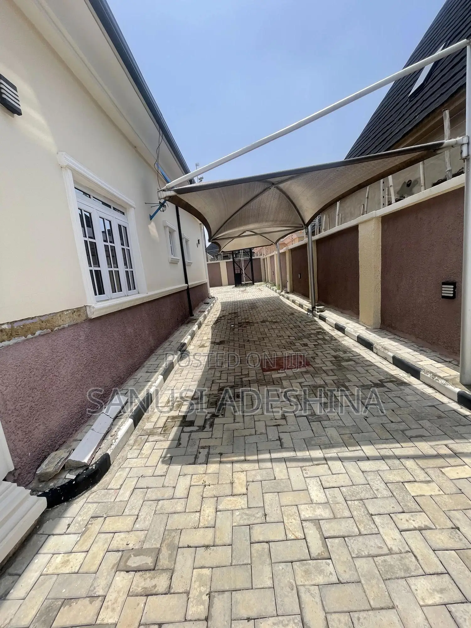 4bdrm Bungalow in Gwarimpa Estate By Gwarinpa for sale