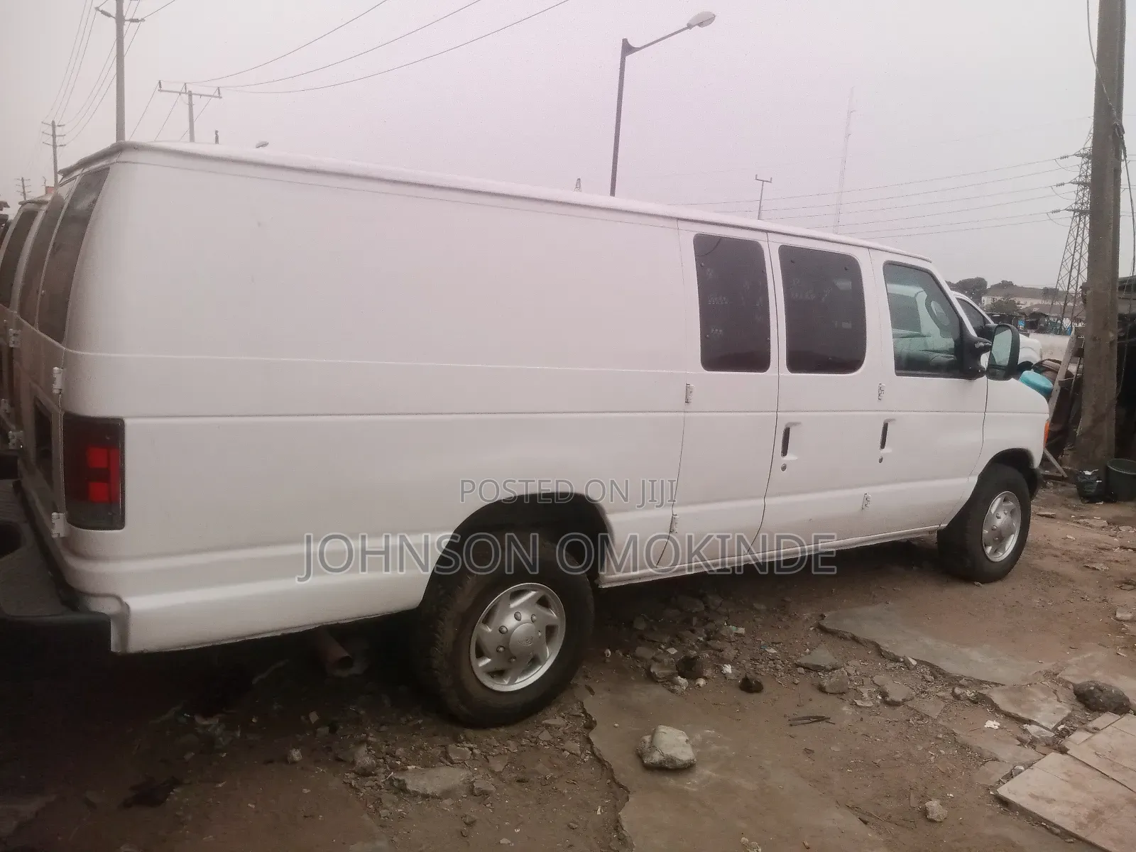 Ford E250 2006 White