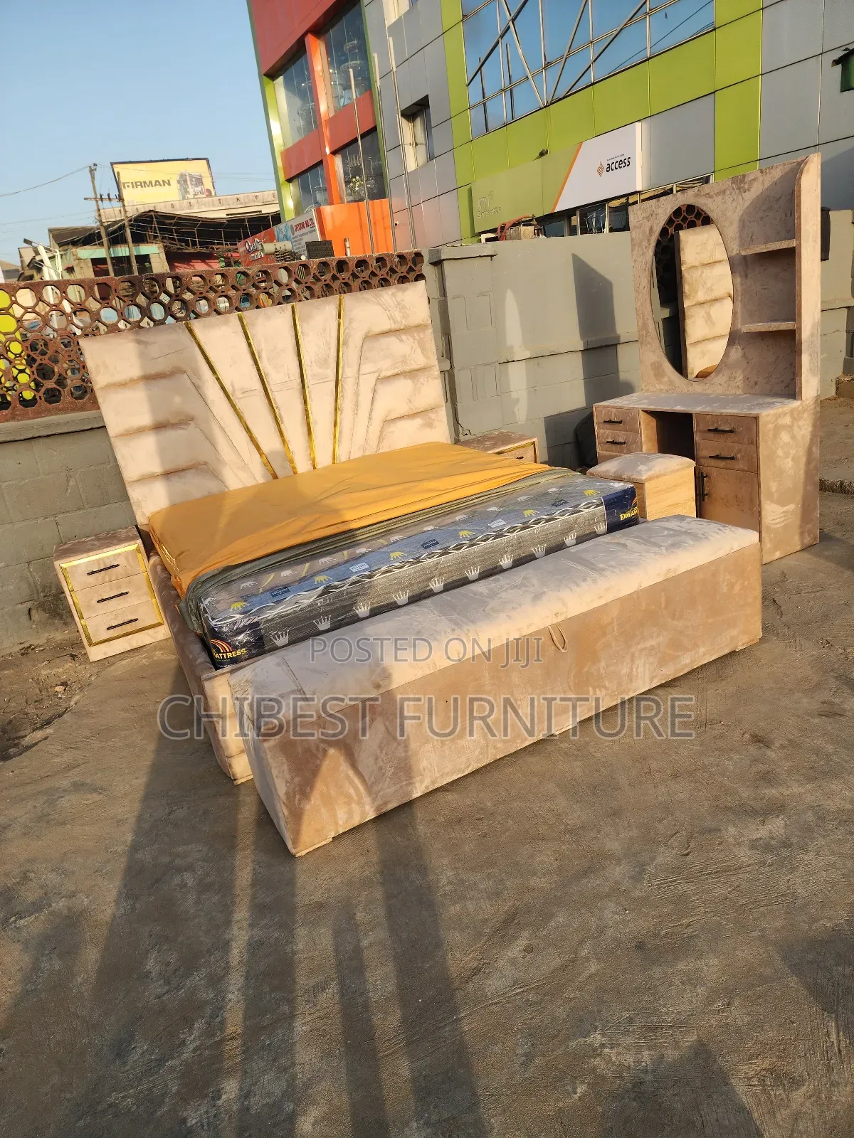 Brand New King Size Bed With Accessories