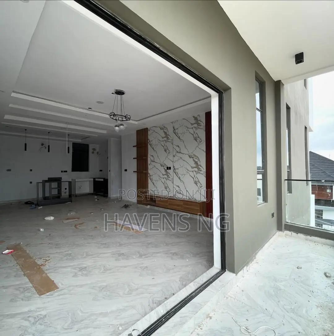 2bdrm Apartment in Ikota for sale