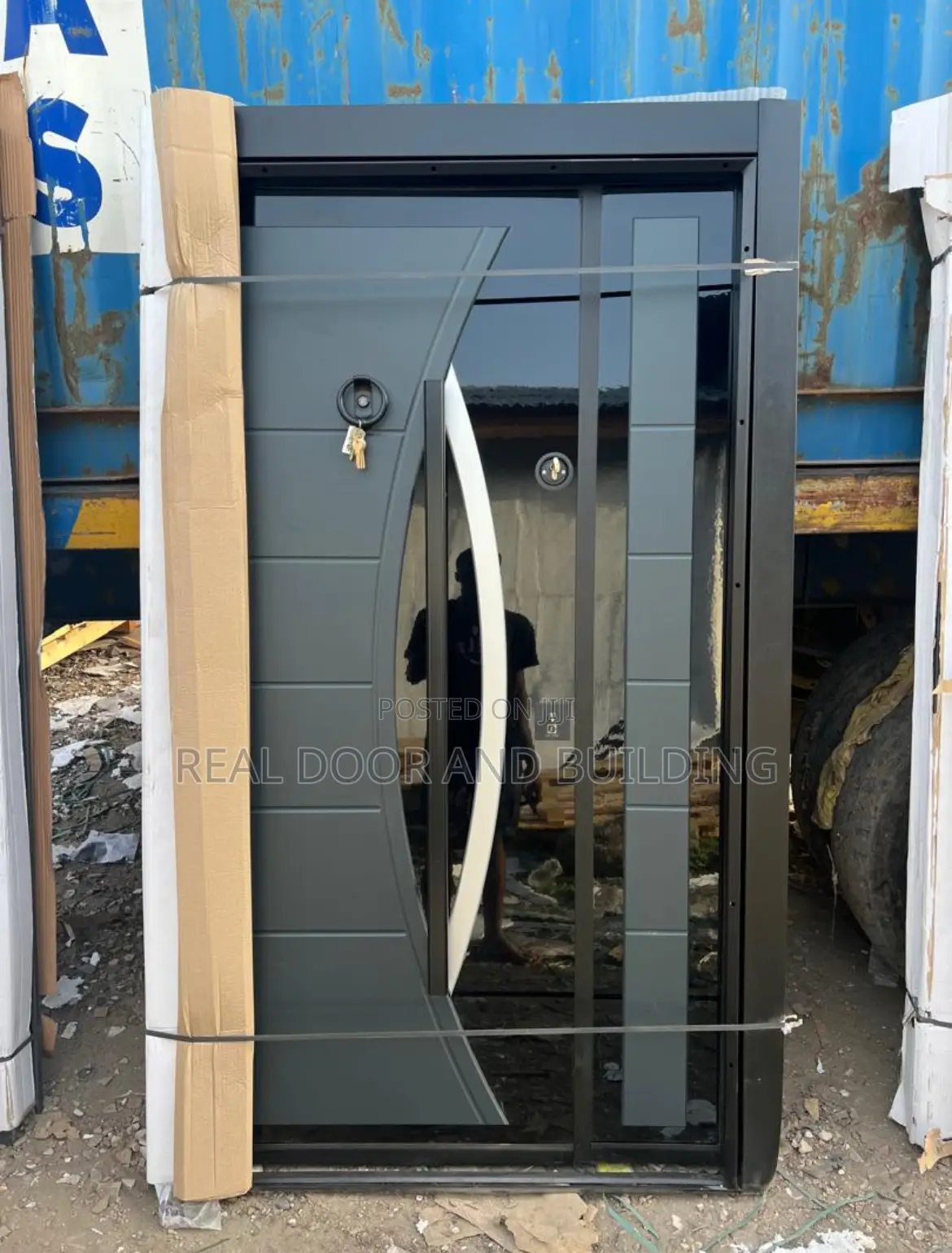 High Quality Turkish Luxury 4ft Entrance Door.