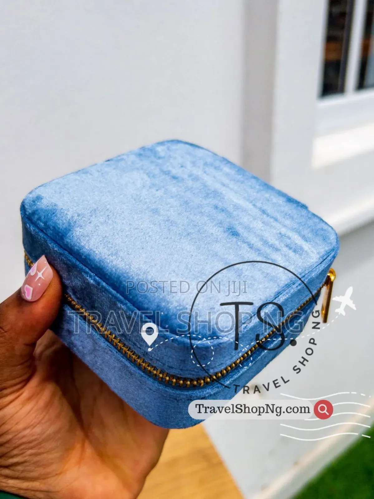 Velvet Jewelry Box With Mirror