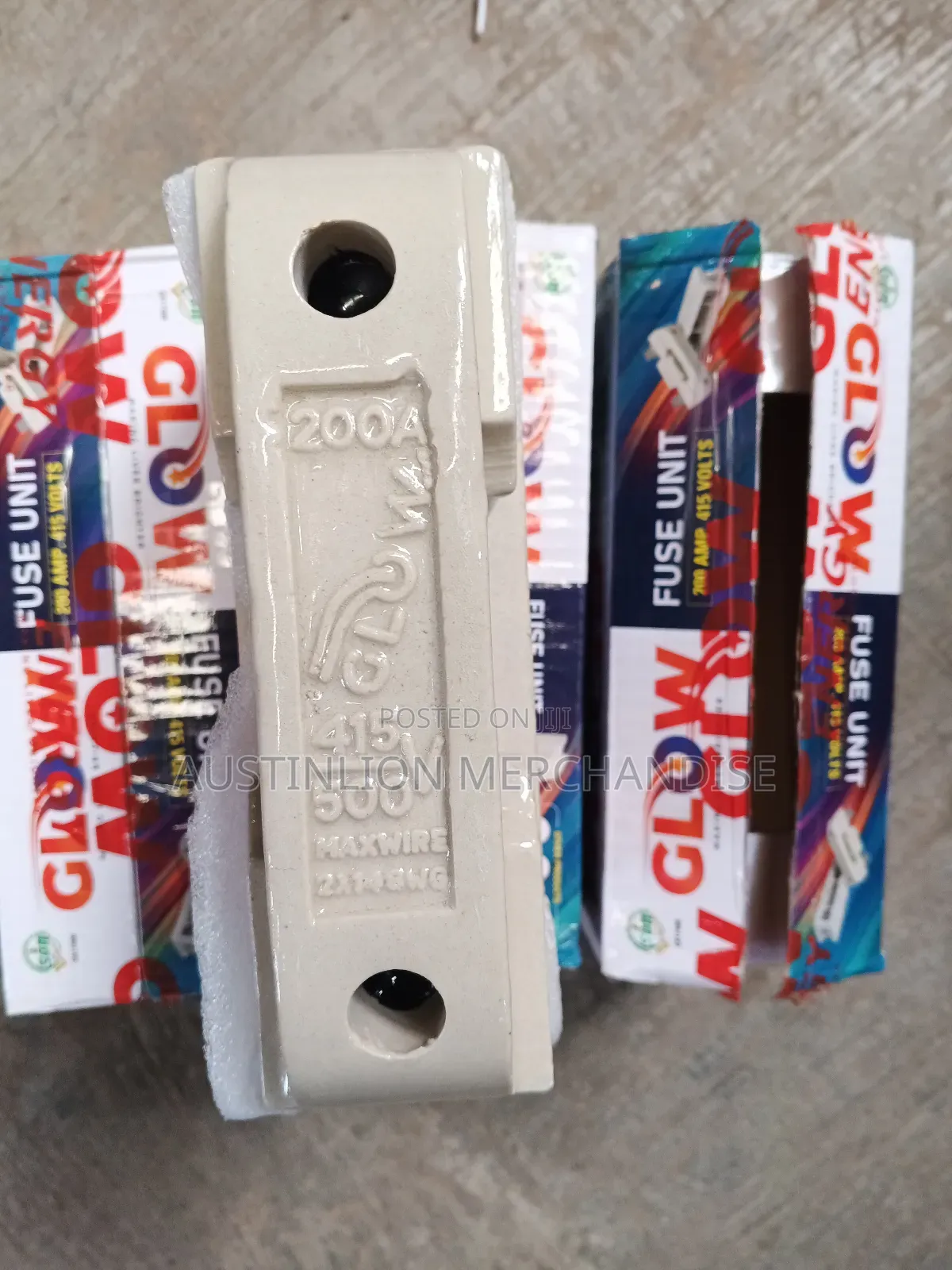 Cut-Out Fuse and Base