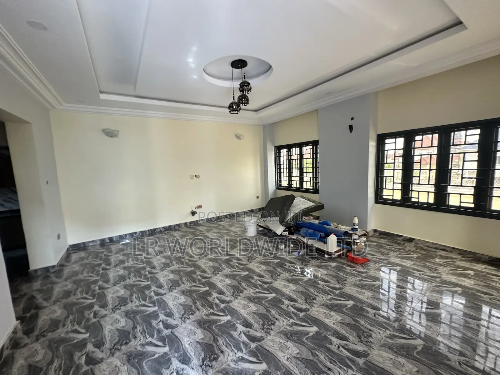6bdrm Duplex in Lugbe District for sale