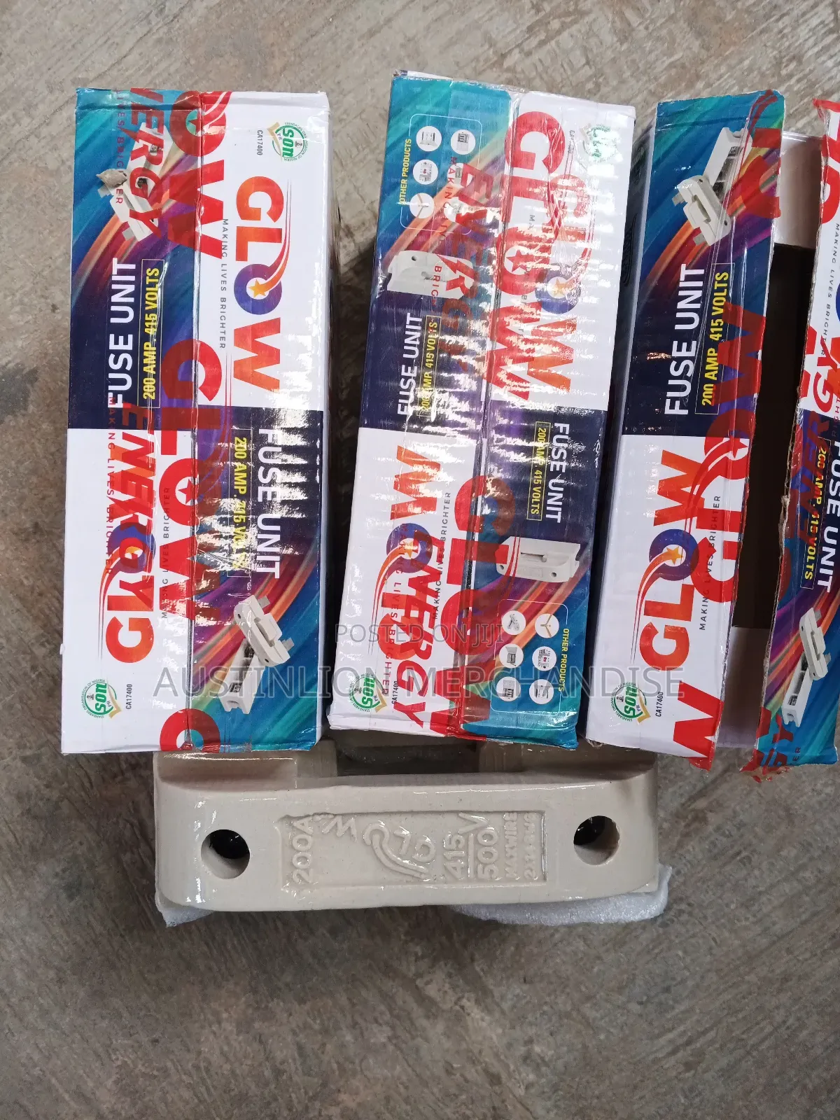 Cut-Out Fuse and Base