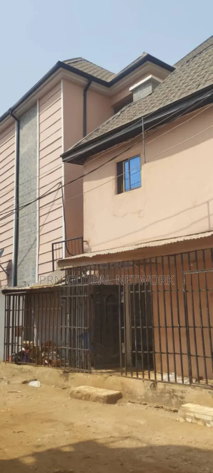 Furnished 1bdrm Hostel In Owerri For Sale.