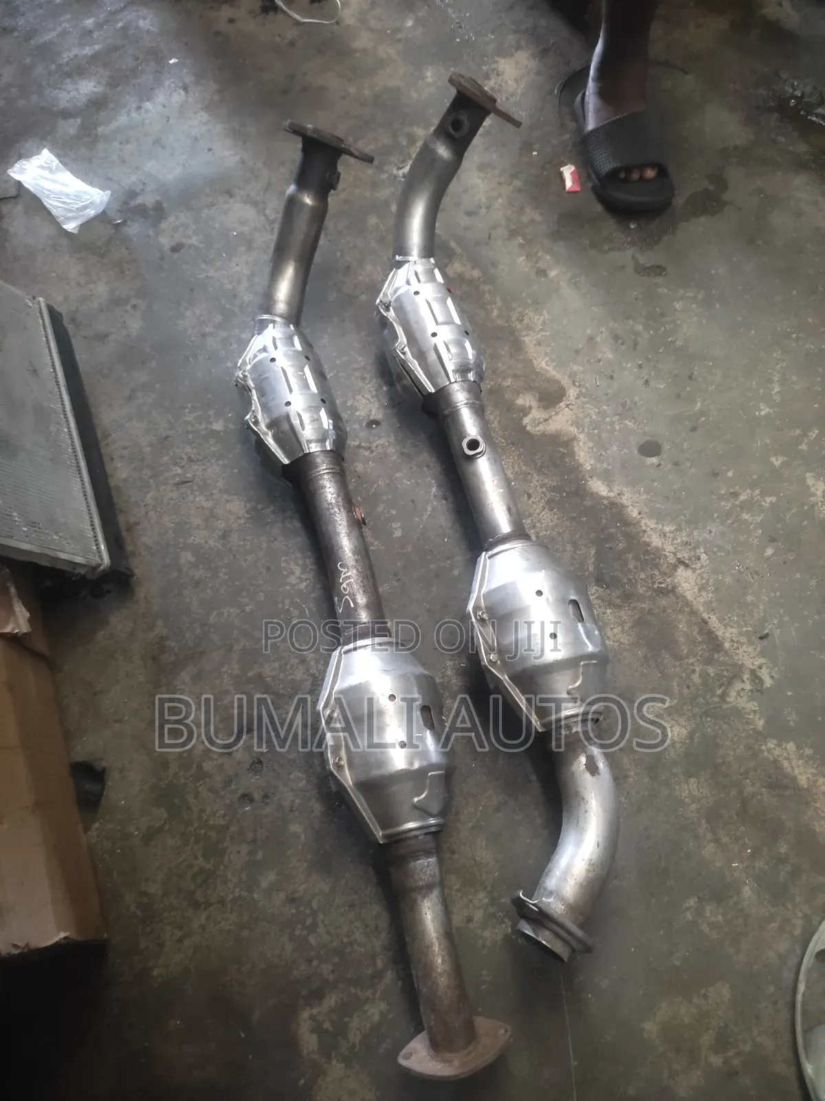 Complete Catalyst for Lexus Lx570