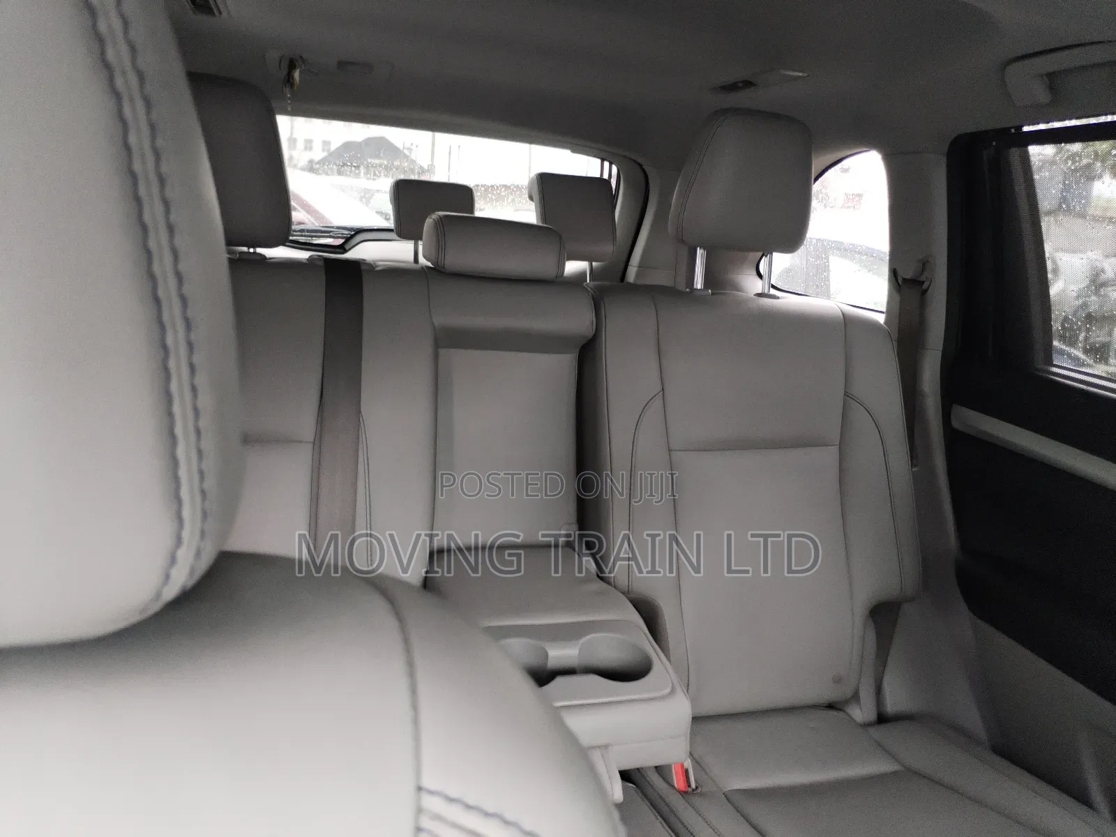 Toyota Highlander XLE 4x4 V6 (3.5L 6cyl 8A) 2017 Gray