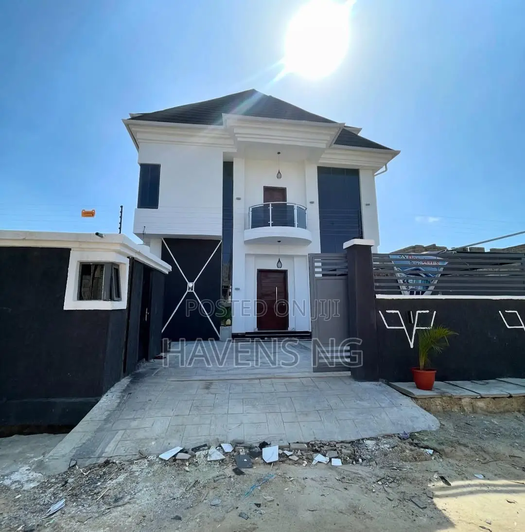 5bdrm Duplex in Ado / Ajah for sale