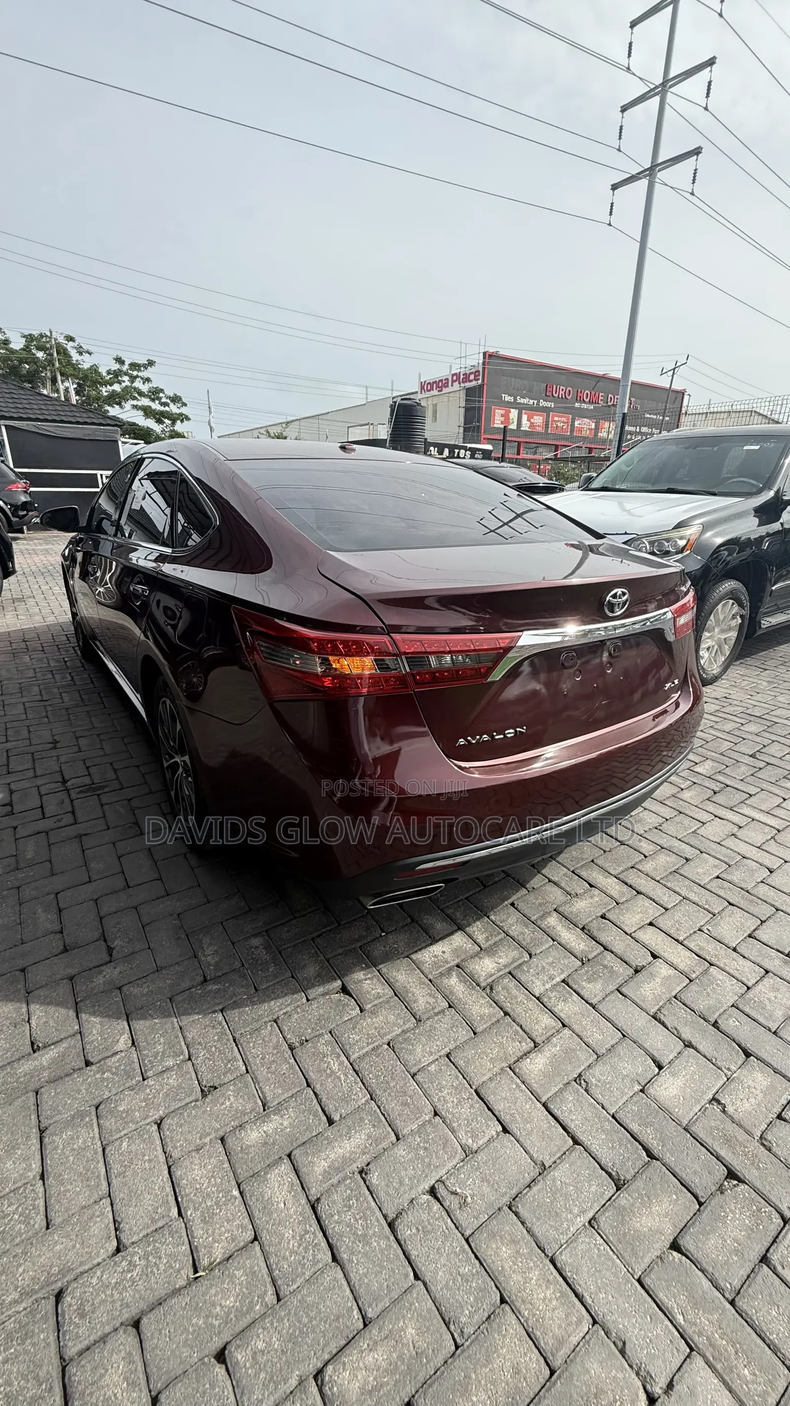 Toyota Avalon XLE Premium FWD Sedan (3.6L 6cyl 6A) 2016 Burgundy